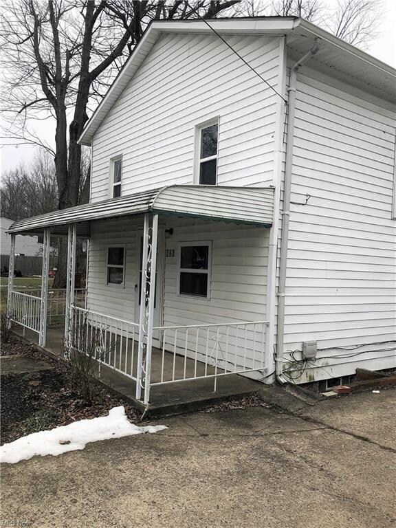 826 Pasadena Ave, Sheffield Lake, OH 44054 - photo 2