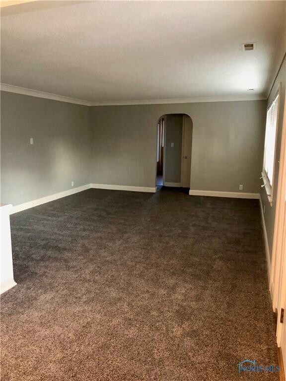 207 Eakin St, Columbus Grove, OH 45830 - photo 4