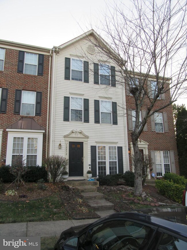 12472 Selkirk Cir, Bristow, VA 20136 - photo 2