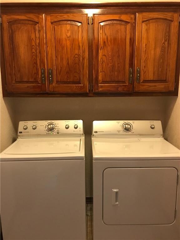 908 Woodward Ave, Moore, OK 73160 - photo 4