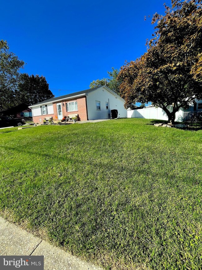 52 Longeron Dr, Middle River, MD 21220 - photo 4