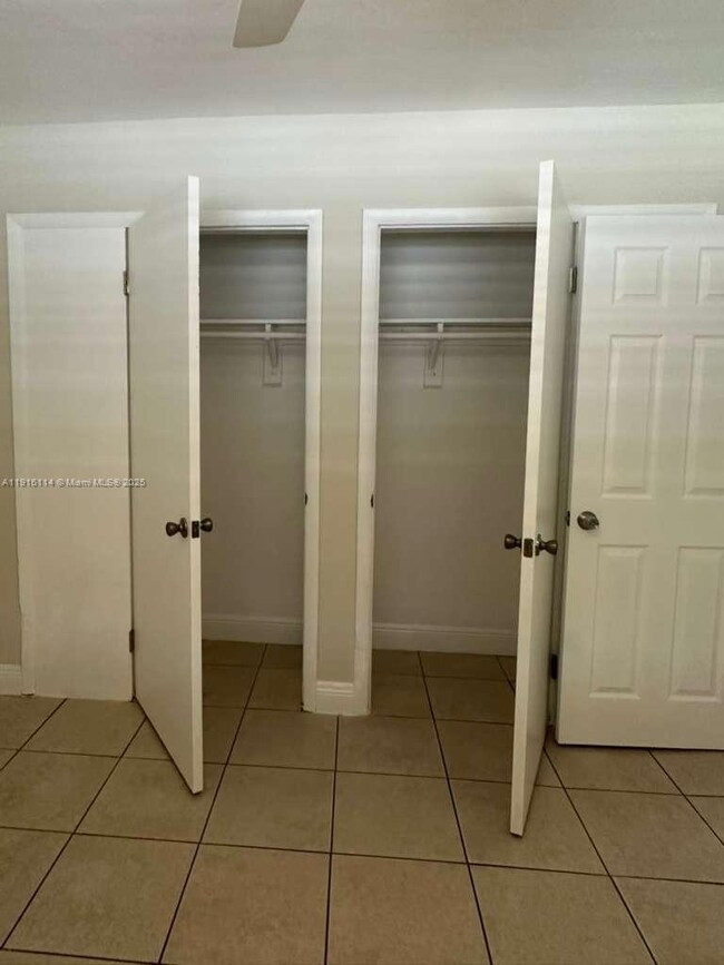 5701 SW 27th St unit 1, West Park, FL 33023 - photo 5