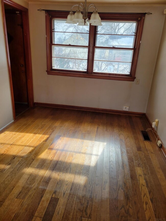 1108 E 32nd St, Marion, IN 46953 - photo 7