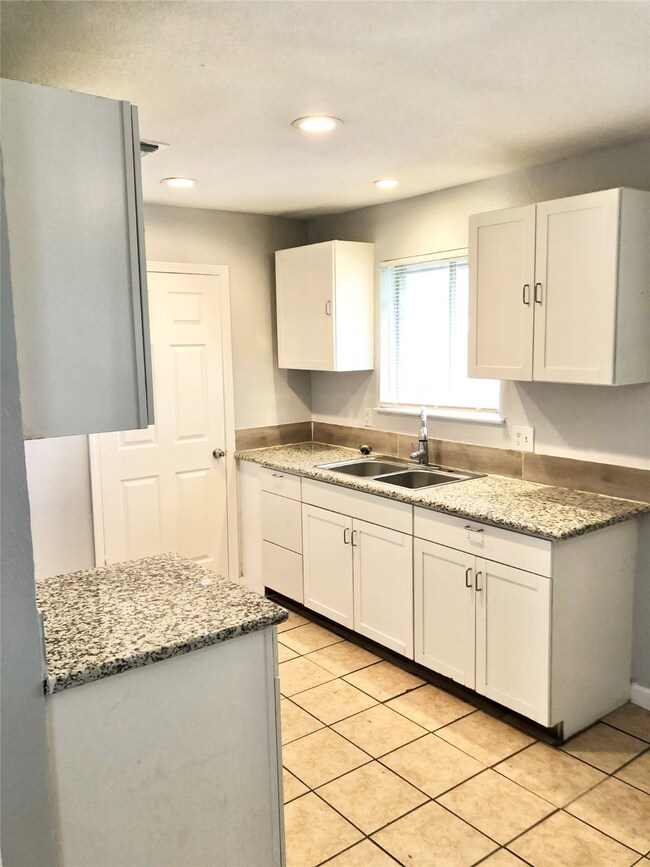 8214 Avert Ct, Houston, TX 77088 - photo 2