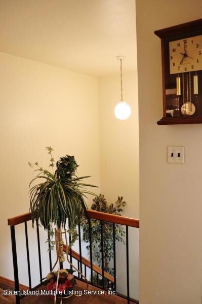 10 Croft Ct, Staten Island, NY 10306 - photo 5