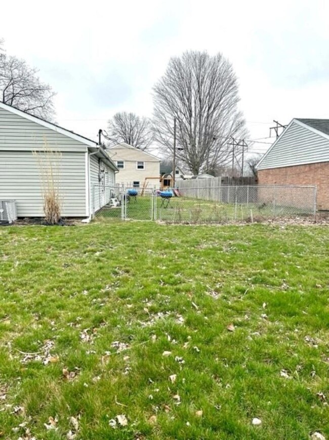 1513 Rue Royale Ct, Kokomo, IN 46902 - photo 3