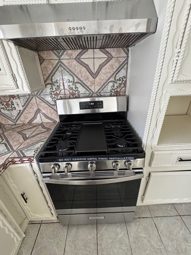 10134 Kirkglen Dr unit 2, Houston, TX 77089 - photo 5