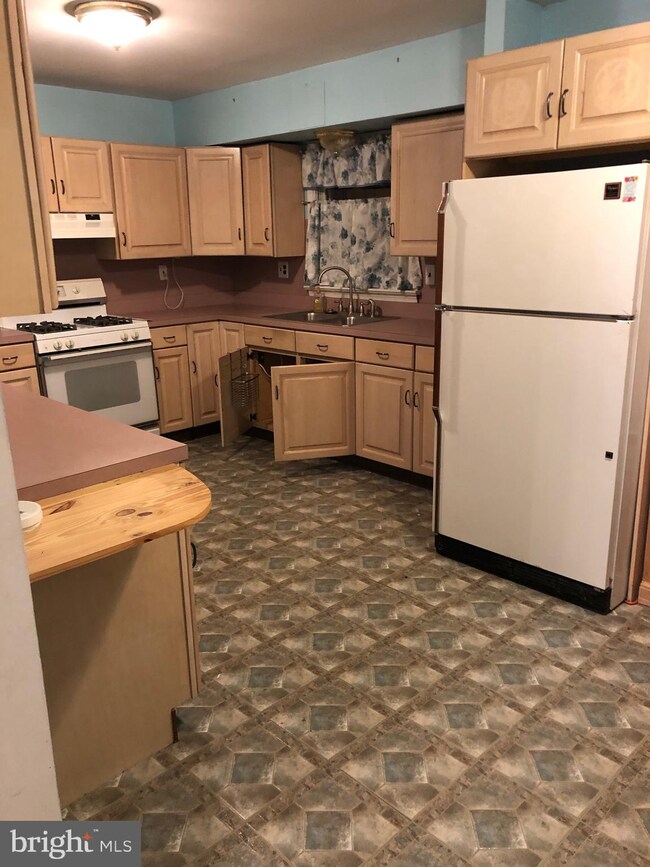 820 Bentley Rd, Lindenwold, NJ 08021 - photo 5