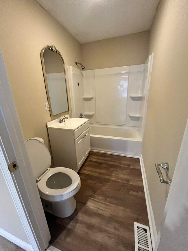 418 Woods Edge Rd, Winchester, TN 37398 - photo 7