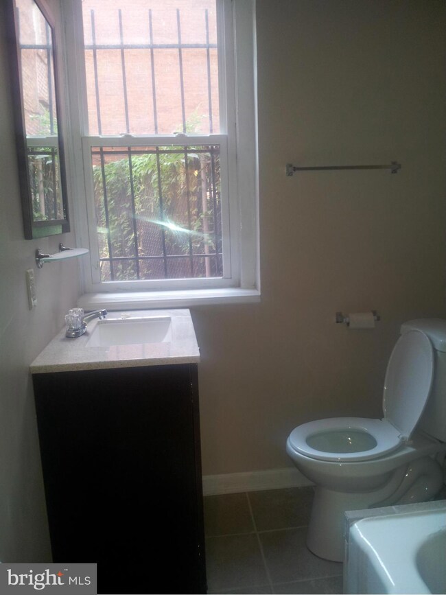 832 7th St NE, Washington, DC 20002 - photo 3