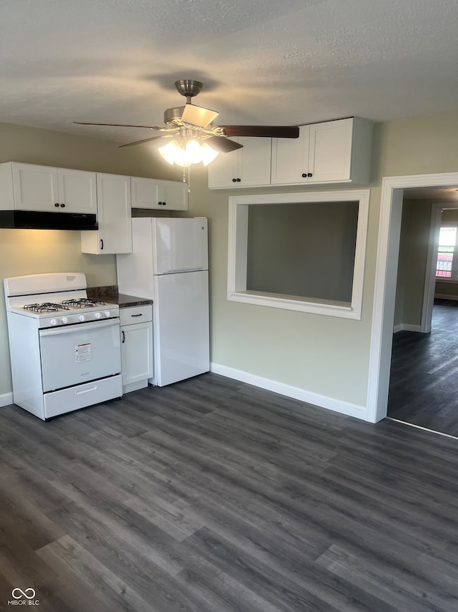 354 E Bloomingdale Rd, Montezuma, IN 47862 - photo 7