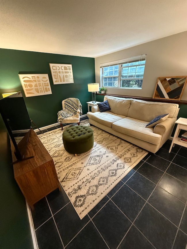 12 E Ridge Rd unit A, MerriMacK, NH 03054 - photo 3