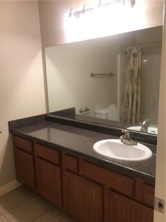 900 S Wood Ave, Fayetteville, AR 72701 - photo 3