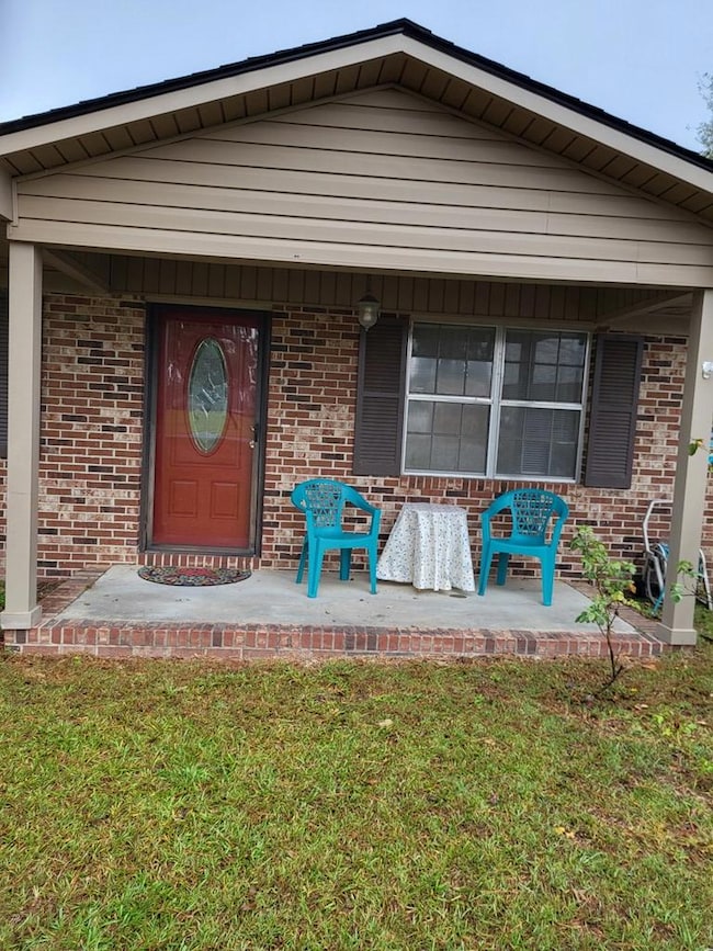 116 Walton Way, Hazlehurst, GA 31539 - photo 3