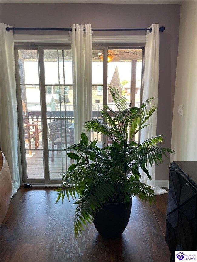 129 Lowball Ln, Vine Grove, KY 40175 - photo 5