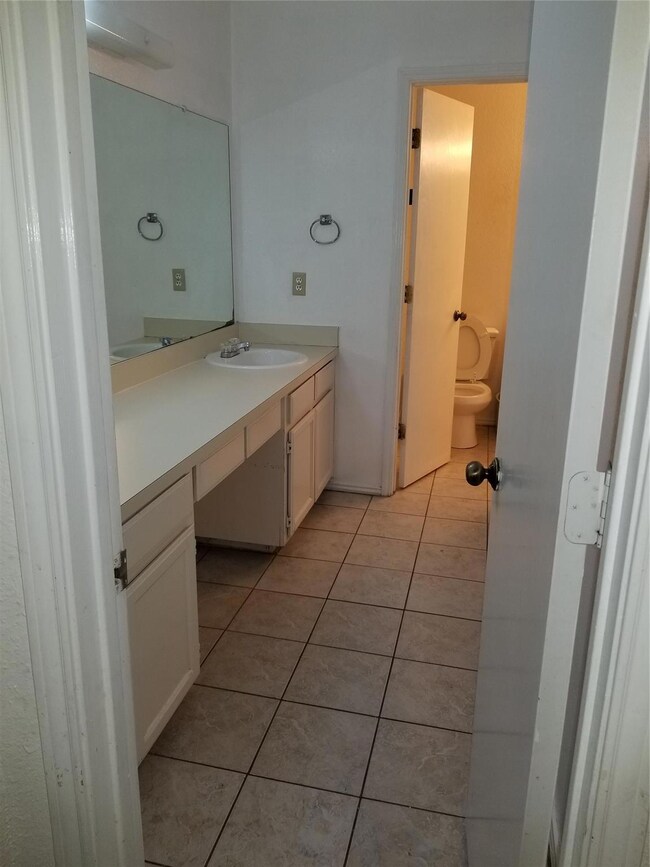 6495 Central Ave, North Richland Hills, TX 76182 - photo 5