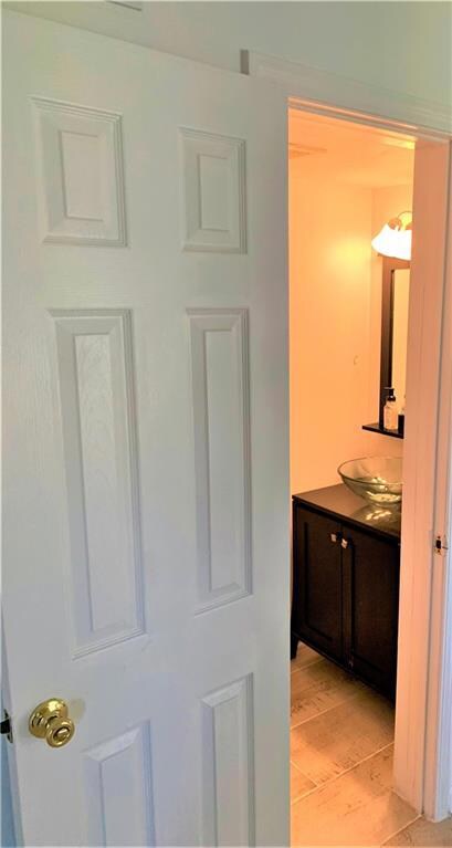 Powder room