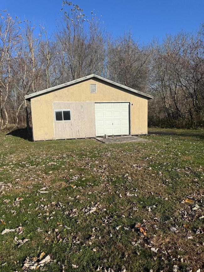 3630 Leisure Dr NW, Bloom Township, OH 43756 - photo 6