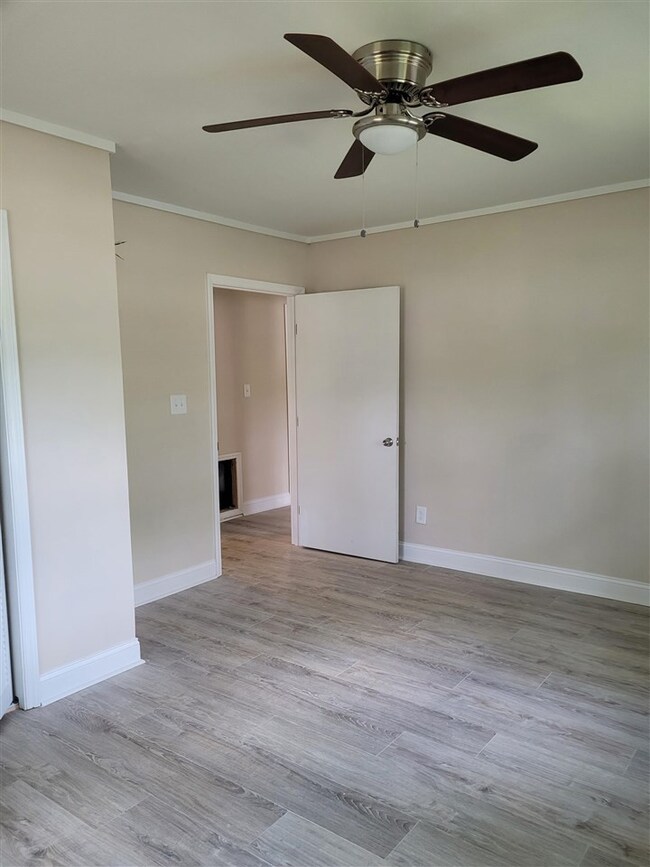 107 Mooreland Dr, Oxford, NC 27565 - photo 5