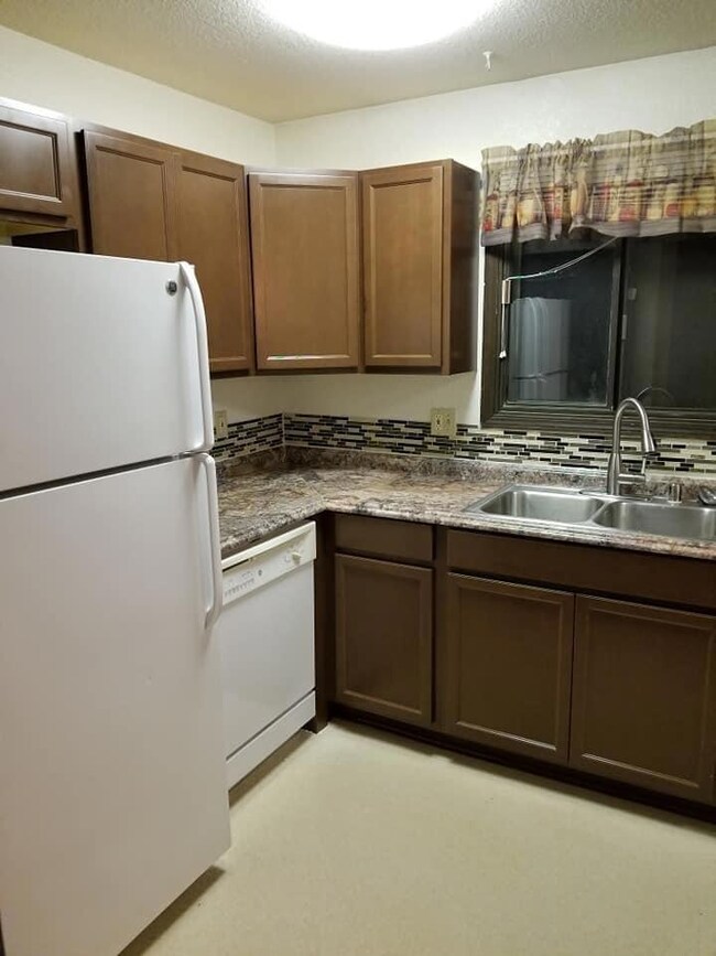 8301 Kitchen #2 picture