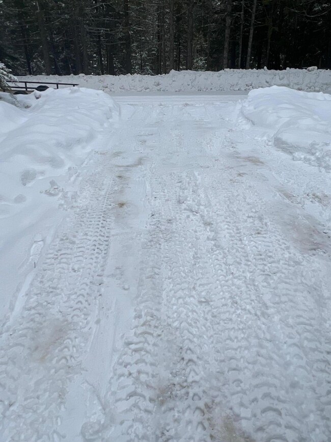 70026563502__F5B1A140-387D-4973-946E-46F