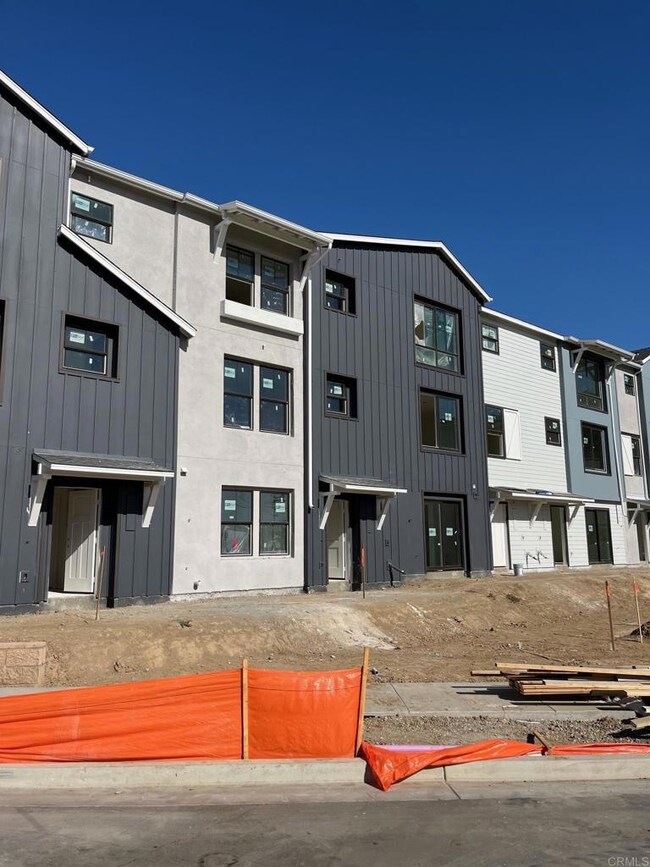 2425 Calendula Ln, Carlsbad, CA 92008 - photo 2