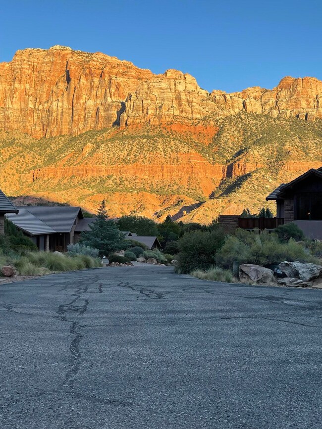 117 Gifford Park Dr, Springdale, UT 84767 - photo 4