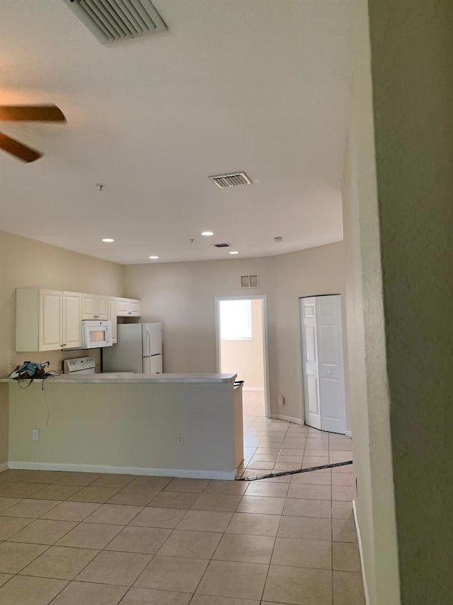 1966 Freeport Ln unit 1966, West Palm Beach, FL 33404 - photo 3