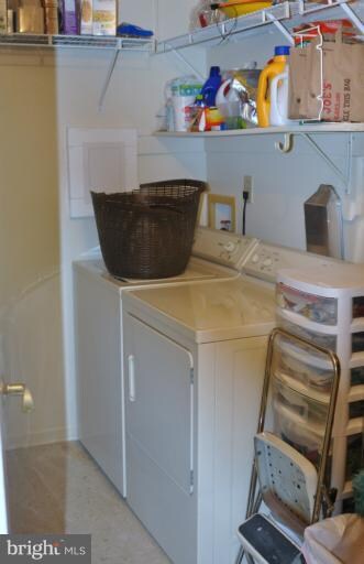 11938 Cardamom Dr, Woodbridge, VA 22192 - photo 4