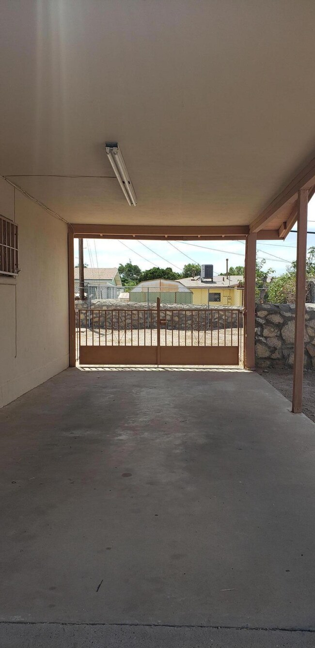 7602 Kingman Dr, El Paso, TX 79915 - photo 3