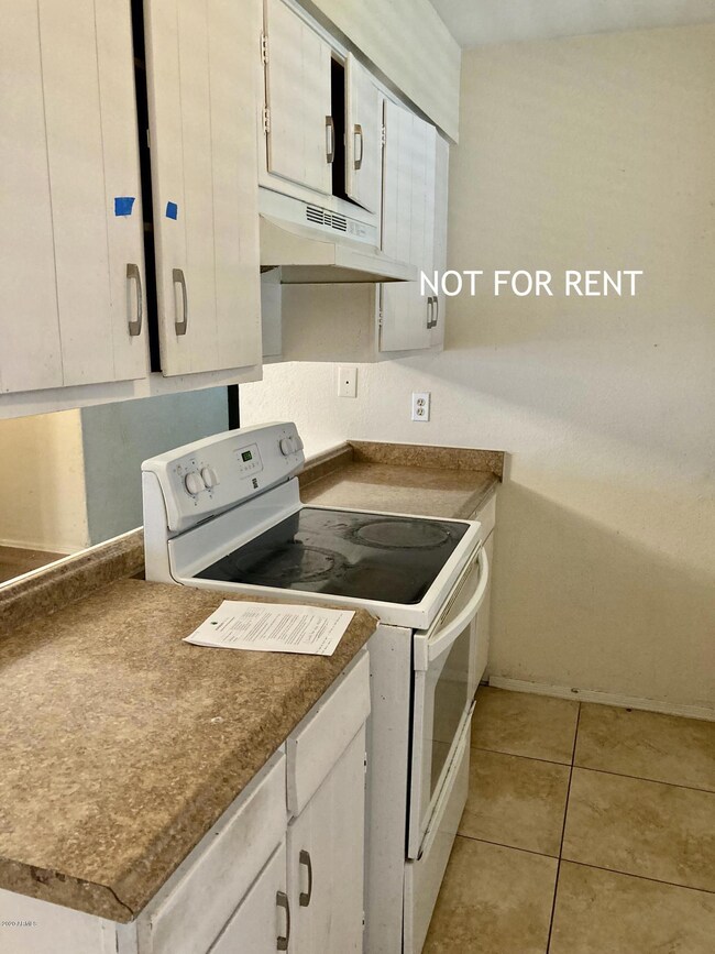 5707 W Monte Vista Rd, Phoenix, AZ 85035 - photo 4