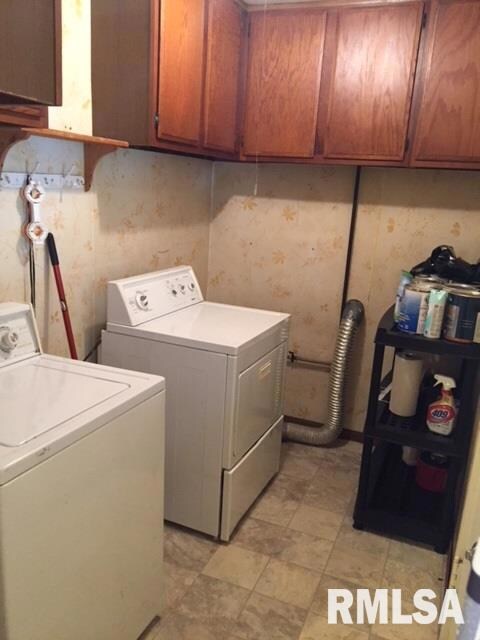 3011 W 67th St, Davenport, IA 52806 - photo 7