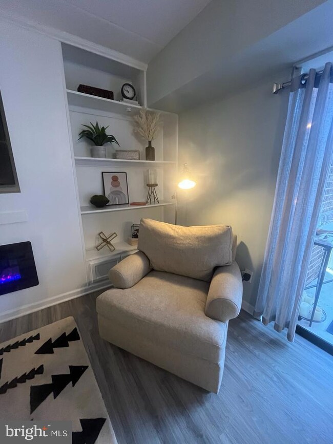 2327 Freetown Ct unit 11C, Reston, VA 20191 - photo 5