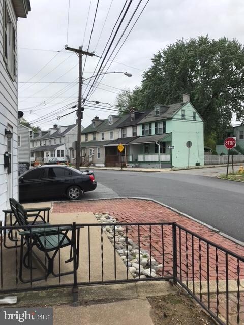 23 Upland Ave, Brookhaven, PA 19015 - photo 2