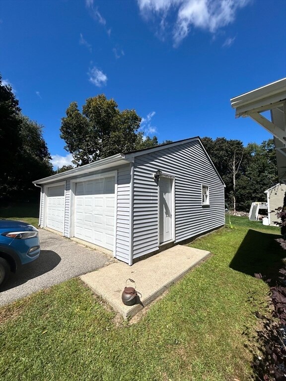 18 George St, Dudley, MA 01571 - photo 4