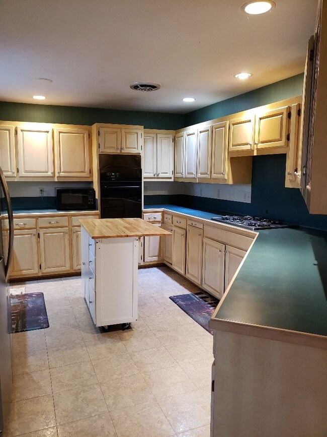 1408 Wren Ave, McComb, MS 39648 - photo 2