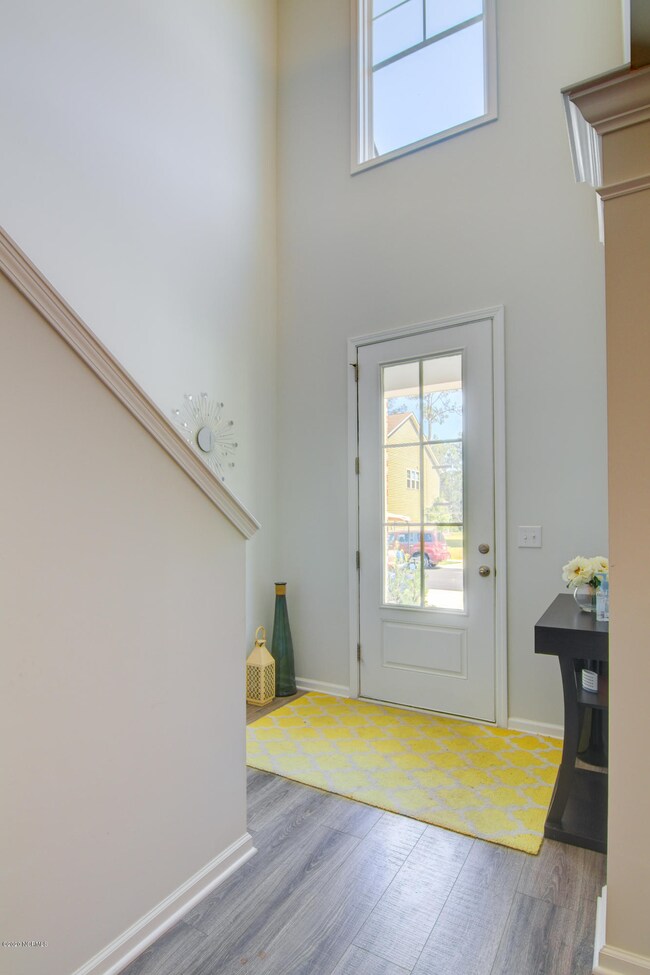 2 story foyer