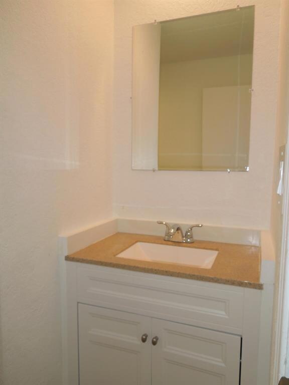 711 N 4th St, Lantana, FL 33462 - photo 6