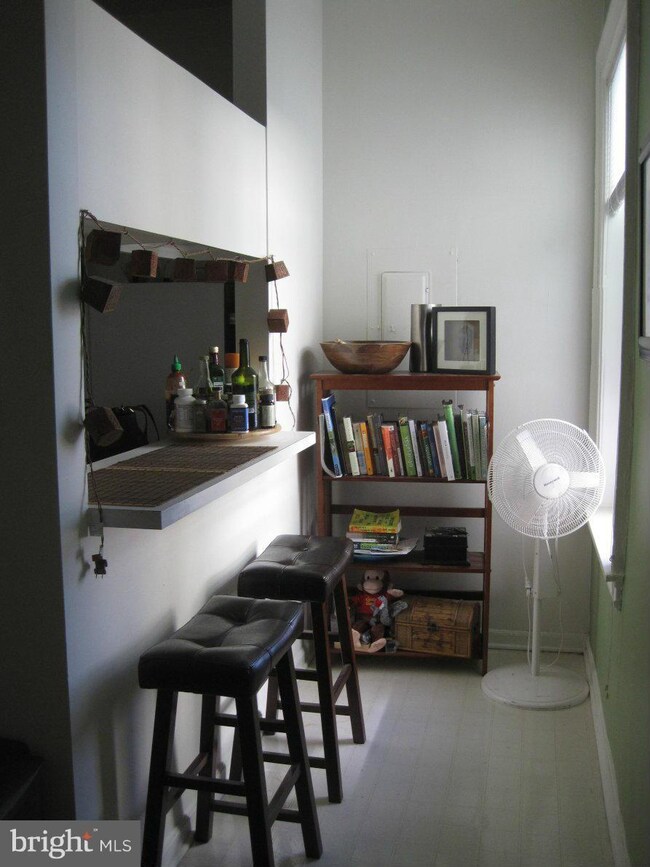 Woodley Condominium unit 301, Washington, DC 20009 - photo 6