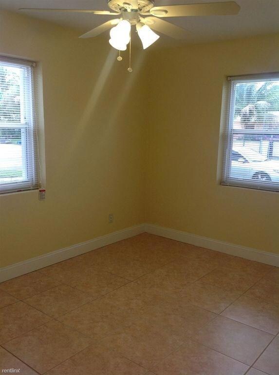 2340 Redwood Rd, West Palm Beach, FL 33409 - photo 2