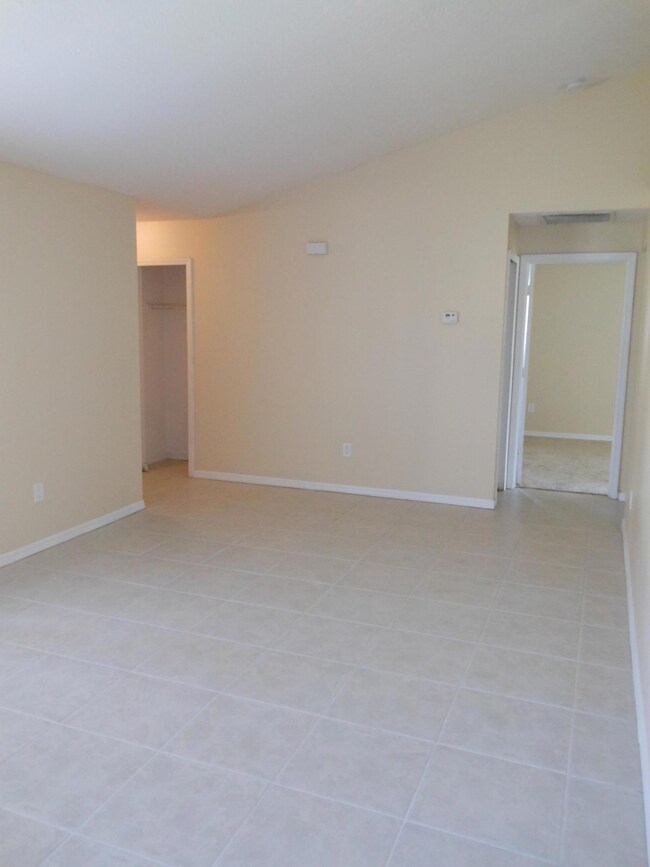 330 SW Inwood Ave, Port St. Lucie, FL 34984 - photo 7