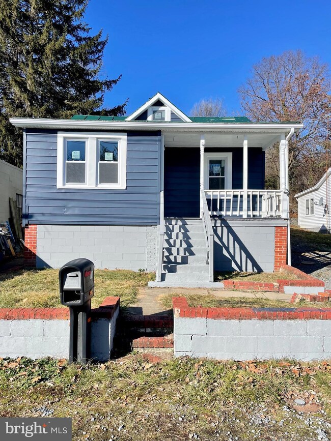 1129 Purcell Ln, Winchester, VA 22603 - photo 2