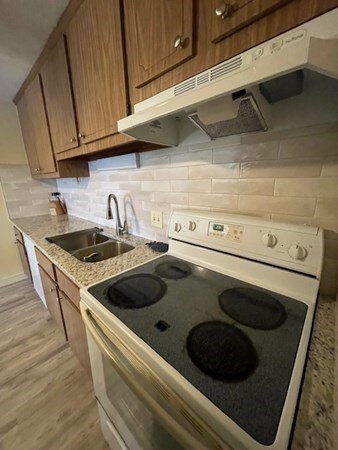 3 Walker Rd unit 6, North Andover, MA 01845 - photo 6