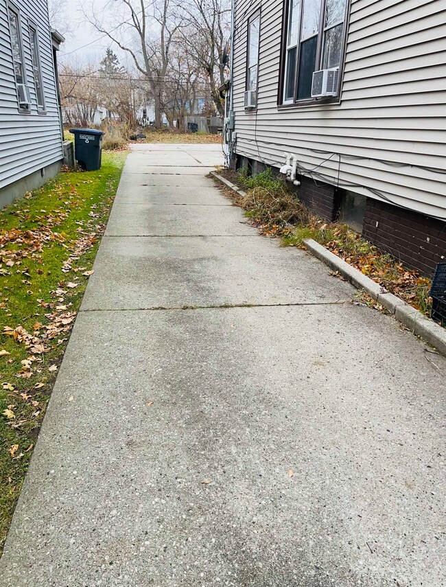 1530 N 10th St, Sheboygan, WI 53081 - photo 7