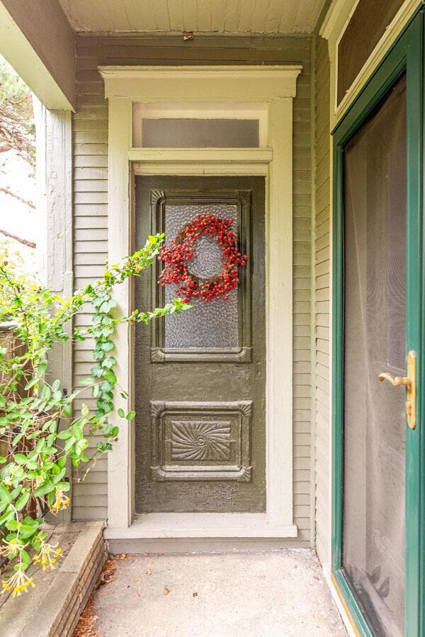 1164 Jaeger St, Columbus, OH 43206 - photo 4