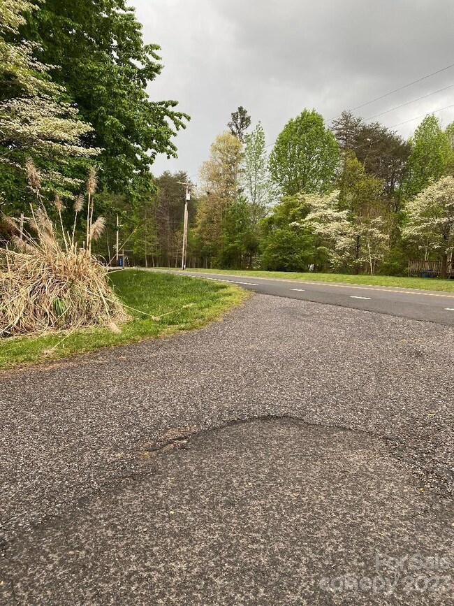 134 River Bank Rd, Statesville, NC 28625 - photo 3