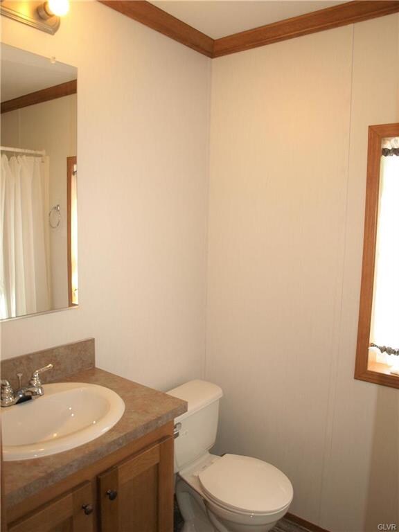 360 S Delaware Dr unit 13, Easton, PA 18042 - photo 6