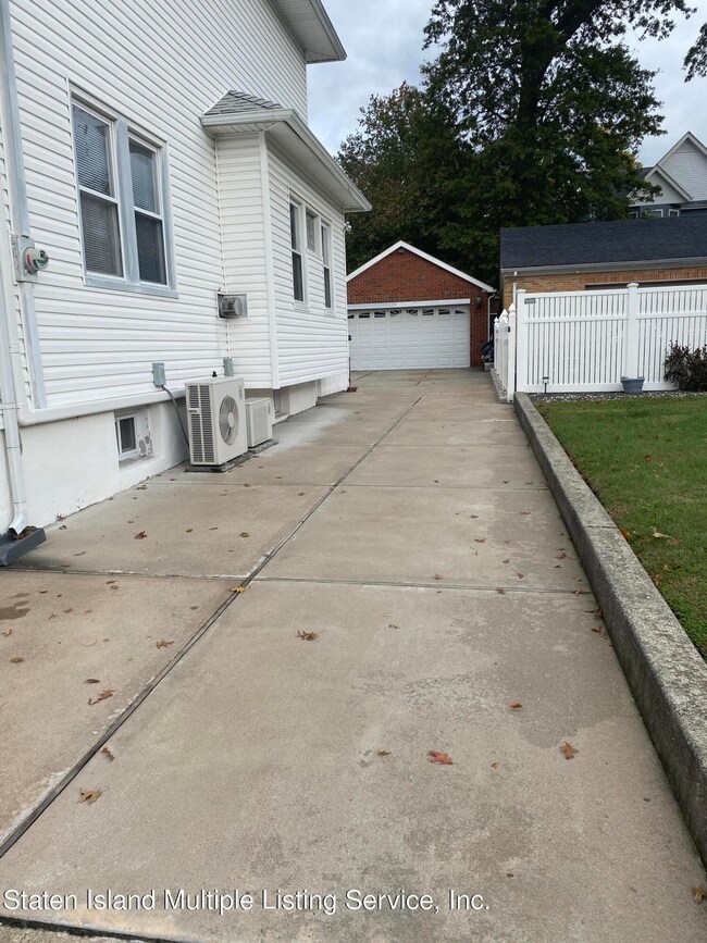47 Wheeler Ave, Staten Island, NY 10314 - photo 3