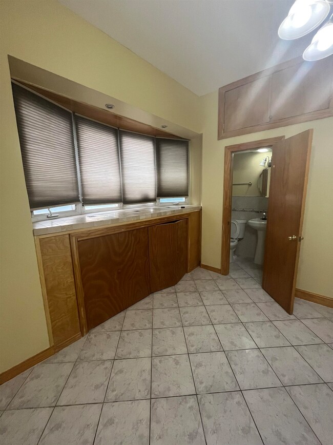 2714 New York Ave unit 1, Union City, NJ 07087 - photo 2