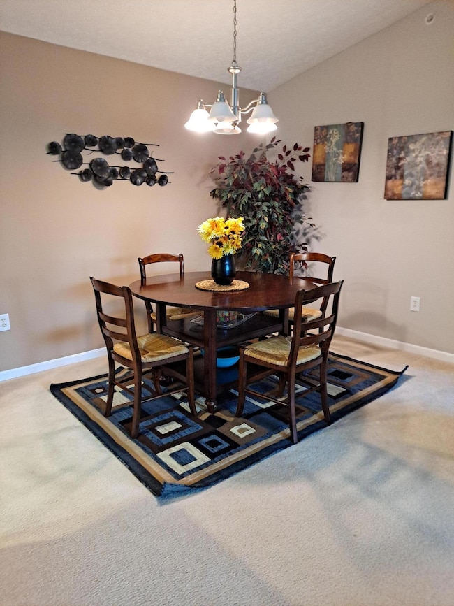 6729 Meadow Creek Dr unit 310, Columbus, OH 43235 - photo 5